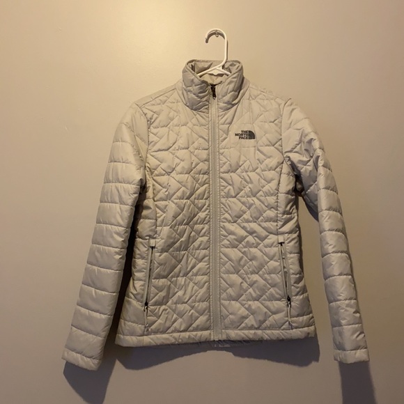 The North Face Triclimate Grey and White Jacket - Picture 8 of 16